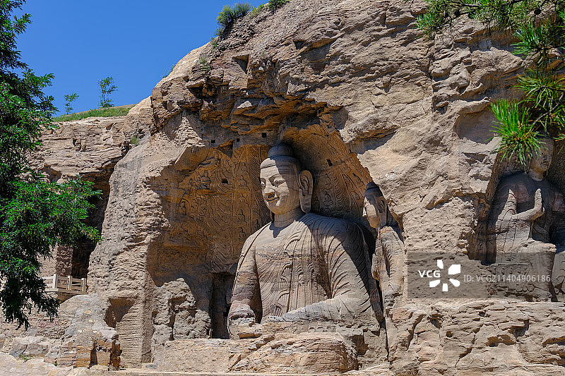 山西大同云冈石窟昙曜五窟之第二十窟露天大佛，白佛爷洞释迦坐像图片素材