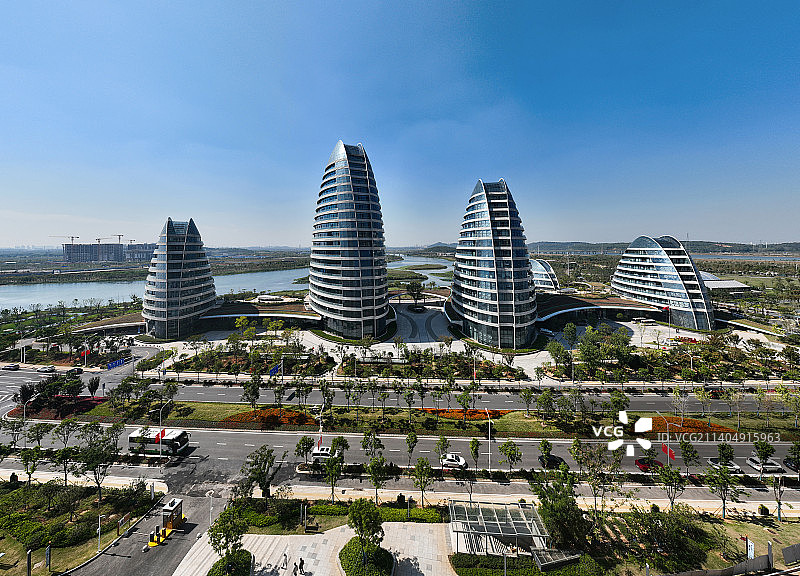 湖北省武汉市蔡甸区军山新城春笋智慧车都青年城航拍全景图片素材