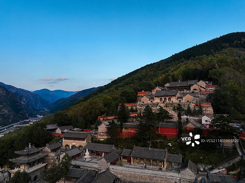 山西五台山南山寺建筑风光图片素材
