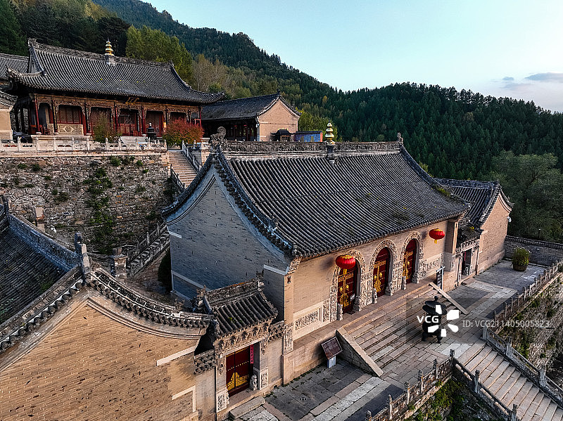 山西五台山南山寺建筑风光图片素材