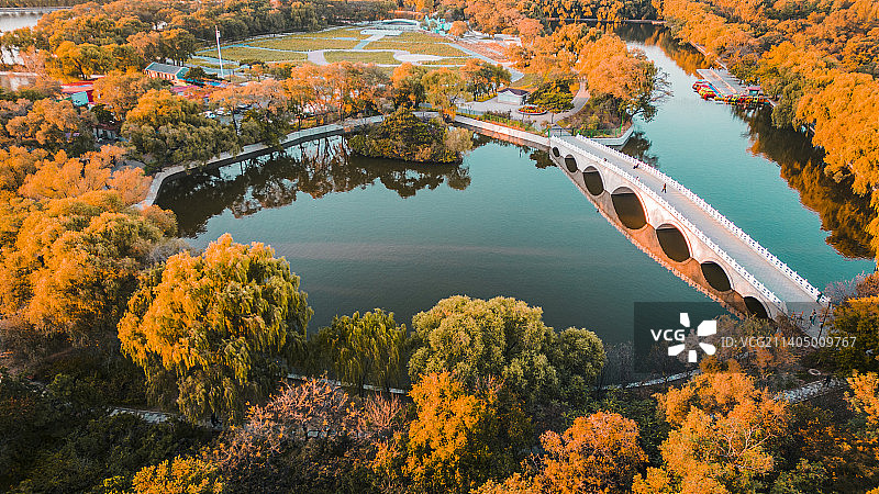 深秋沈阳北陵公园图片素材