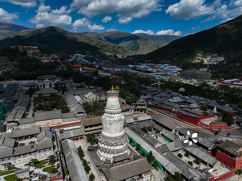 山西五台山塔院寺建筑风光图片素材