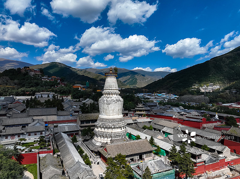 山西五台山塔院寺建筑风光图片素材
