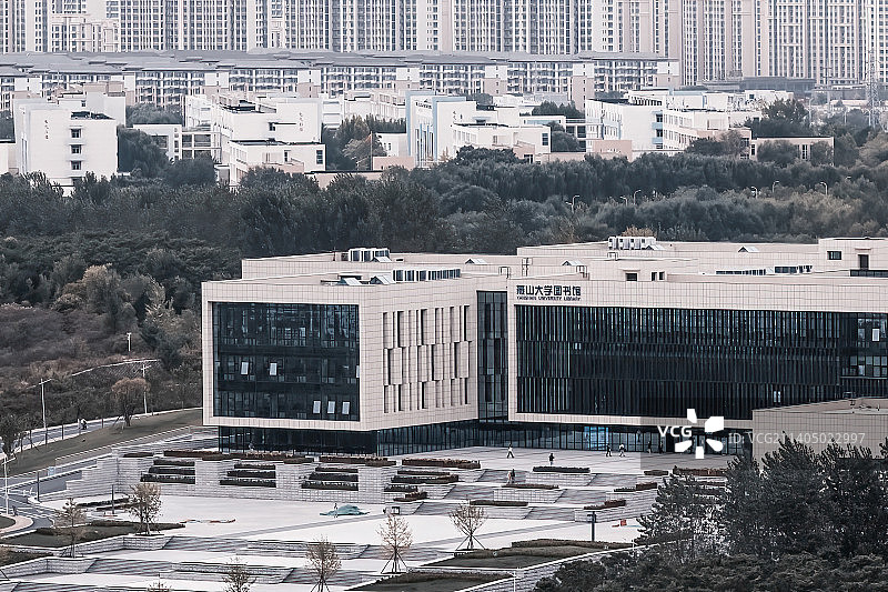 秦皇岛海港区燕山大学图书馆城市建筑的高角度视图图片素材