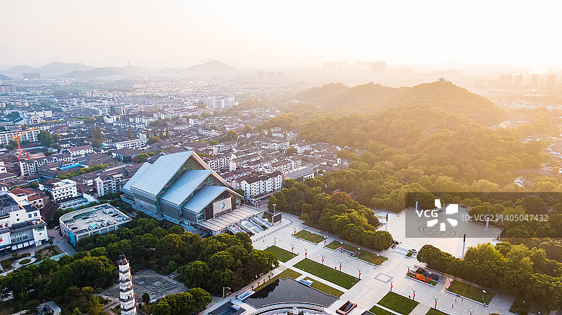 绍兴市城市广场标志性建筑绍兴大剧院图片素材