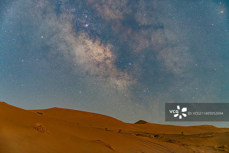 敦煌鸣沙山沙漠星空图片素材