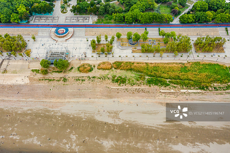 航拍湖北武汉长江汉口江滩图片素材