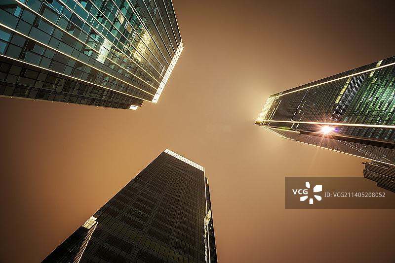 金融中心摩天大楼夜景图片素材