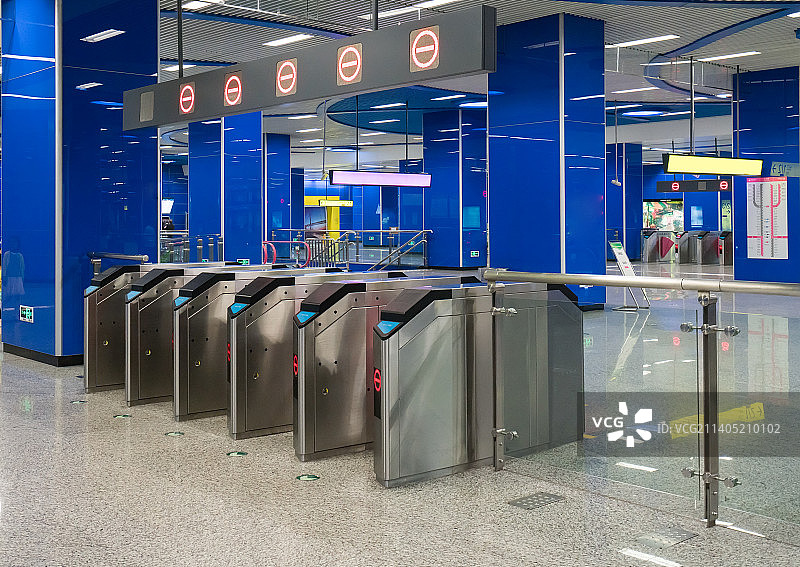 地铁站入口闸机图片素材