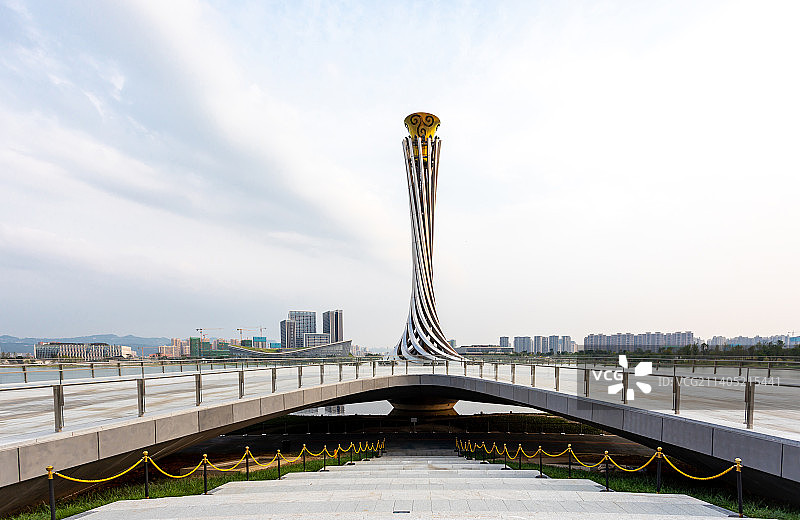 四川成都世界大学生运动会主火炬塔图片素材