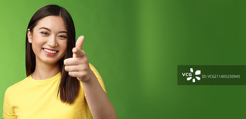 快乐的亚洲女性娱乐活动特写图片素材