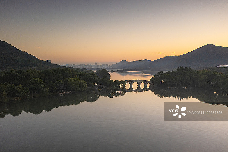 杭州萧山湘湖跨湖桥遗址博物馆航拍图片素材