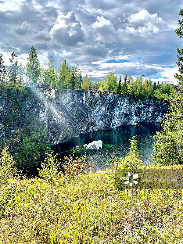 俄罗斯卡累利阿共和国索尔塔瓦拉市湖泊风光图片素材