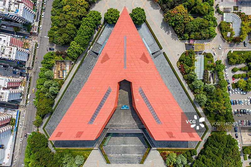 航拍湖北武汉辛亥革命博物馆 V字形建筑 武汉首义广场图片素材