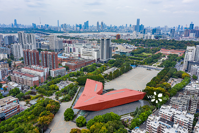 航拍湖北武汉辛亥革命博物馆 V字形建筑 武汉首义广场图片素材