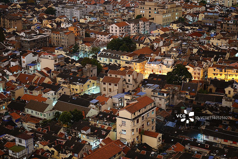 夜色中的上海老城厢（蓬莱路-光启南路）图片素材