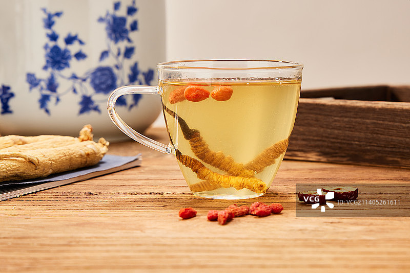 冬虫夏草特写与泡水图片素材