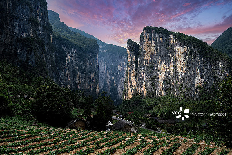 重庆奉节旱夔门，世界上最大的“山门图片素材