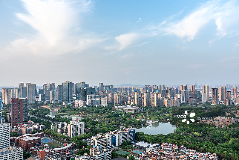 广东省大湾区佛山市南海区金融高新区城市风光天际线—佛山千灯湖图片素材