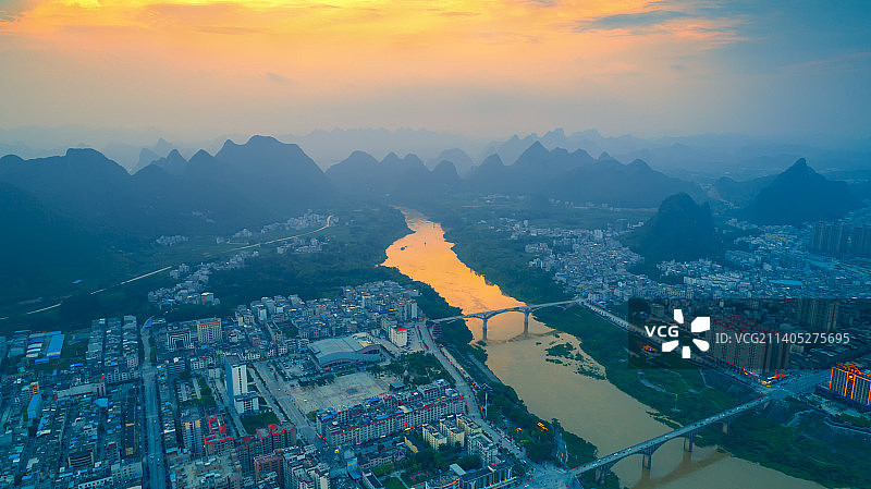 双桥连两岸图片素材