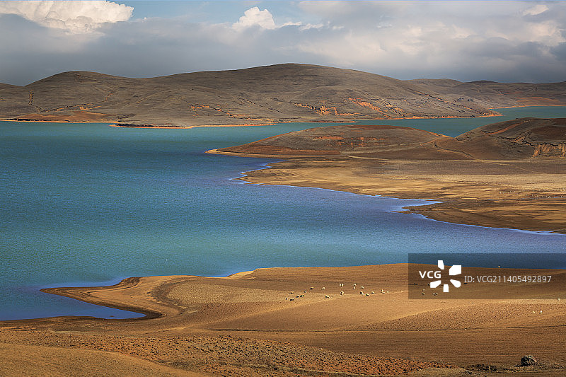 云南昭通大山包的湖泊与地貌图片素材