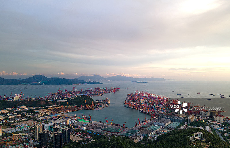 深圳南山蛇口港日落火烧云图片素材