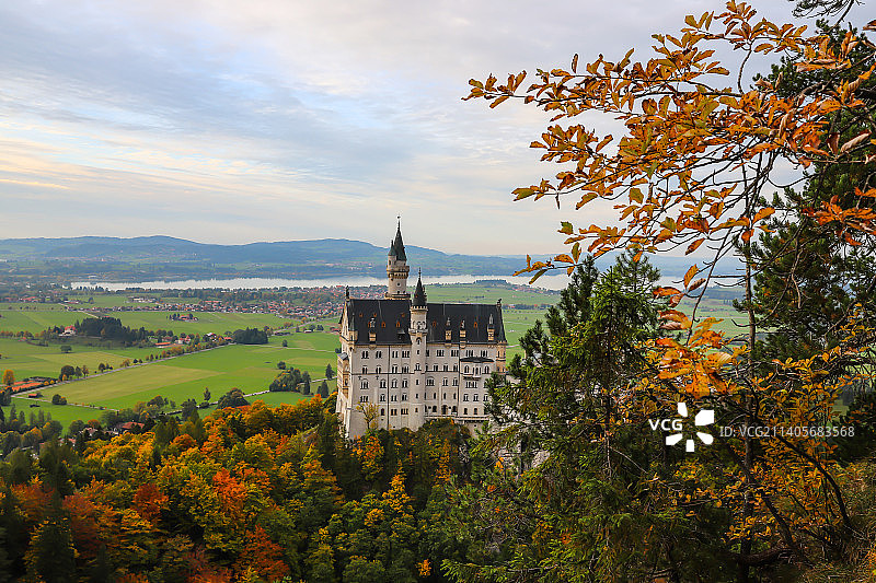 德国新天鹅堡秋色 Schloss Neuschwanstein, Germany图片素材