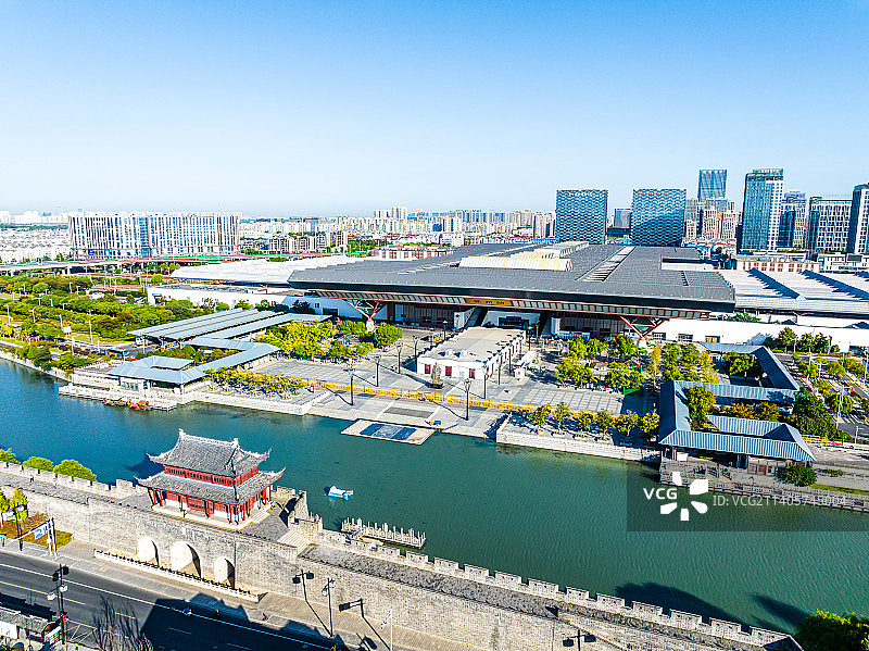 江苏苏州平门及苏州站航拍图片素材