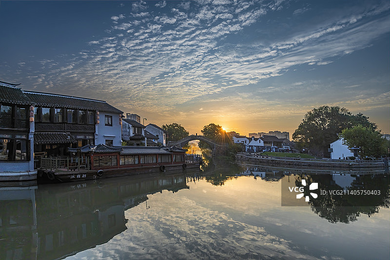 无锡清明桥古运河的早晨图片素材