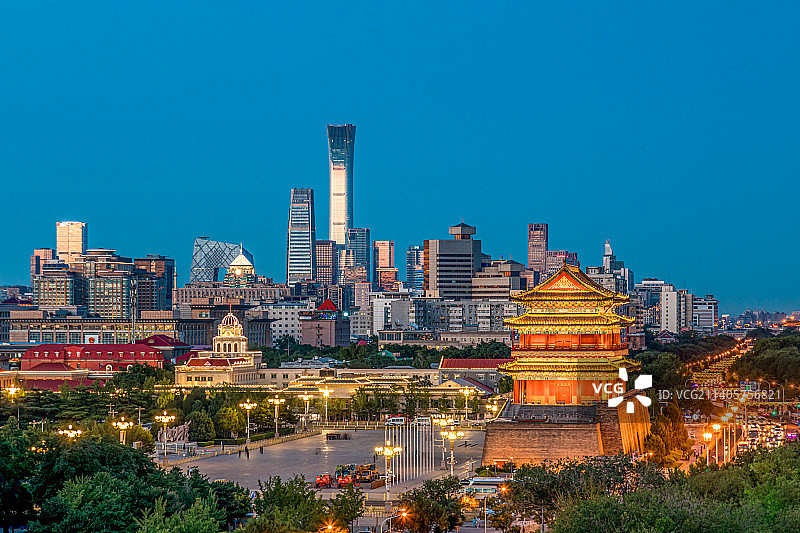 正阳门与北京中信大厦图片素材