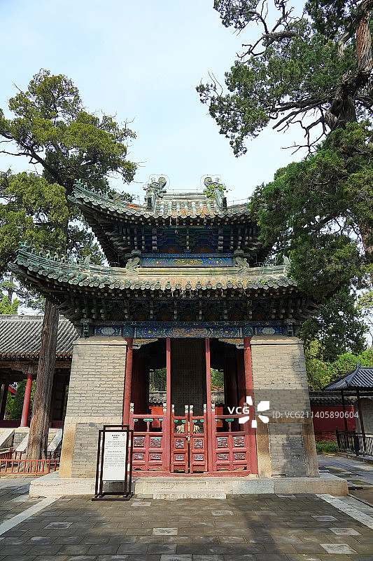 山东省济宁市邹城市孟庙孟府景区——孟庙，又称亚圣庙，为历代祭祀孟子之场所图片素材