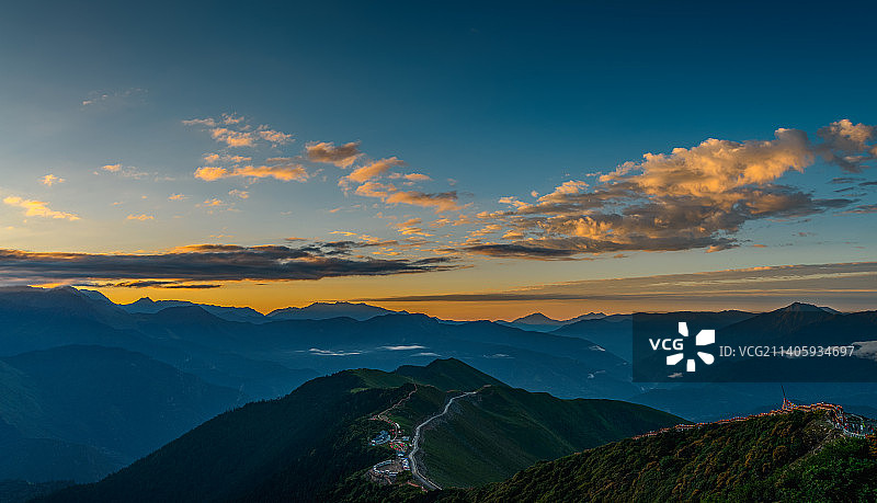 达瓦更扎朝霞图片素材