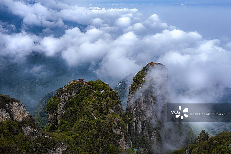 山西省运城市永济五老峰云海飘渺美景图片素材