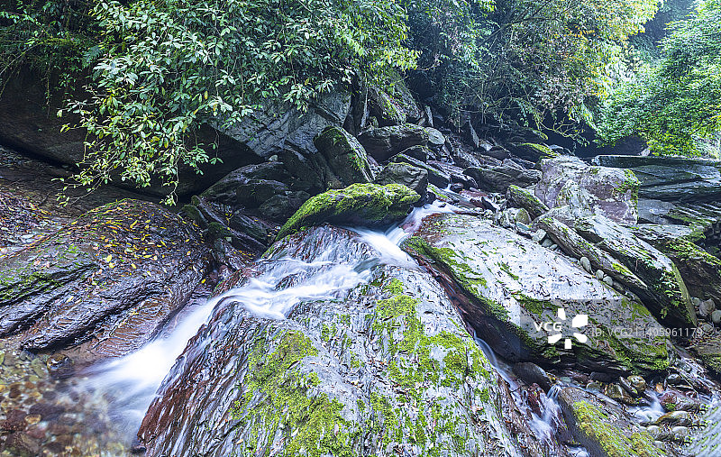 贵州铜仁市江口县亚木沟。梵净山生态旅游圈。图片素材
