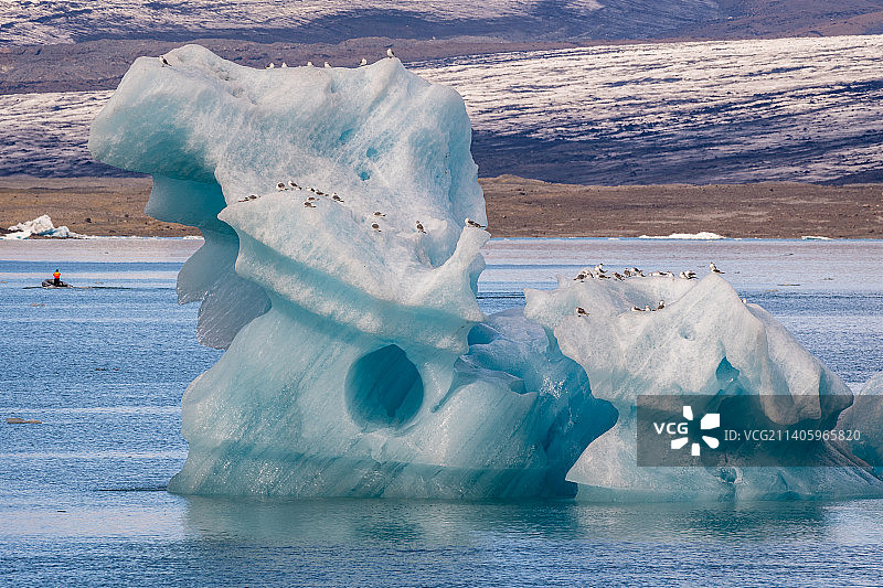 冬天大海与天空的对比图片素材
