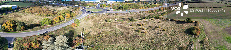 英国赫斯本克劳利教区城市树木道路高角度景观图片素材