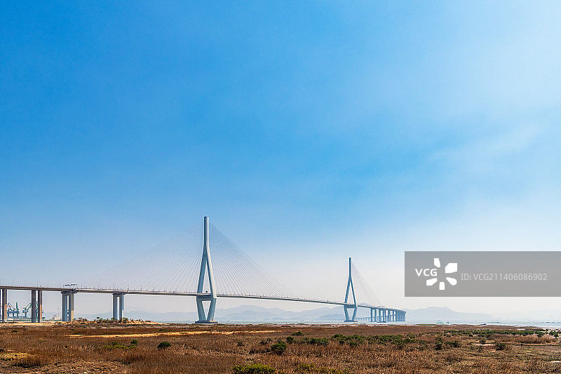 福建省厦门市漳州市厦漳大桥春季户外风光图片素材