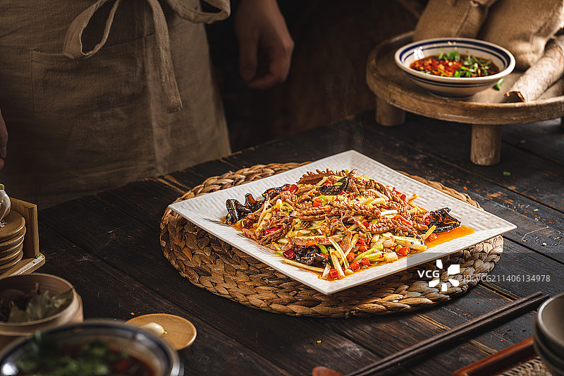 爆炒腰花 泡椒腰花 自贡菜 江湖菜 农家氛围感 复古中国风 川菜 家的味道图片素材