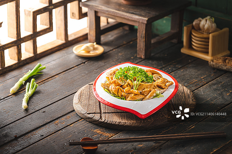 肥肠 卤肥肠 火锅肥肠 农家怀旧风 复古中国风 火锅串串 重庆老火锅 菜品图片素材