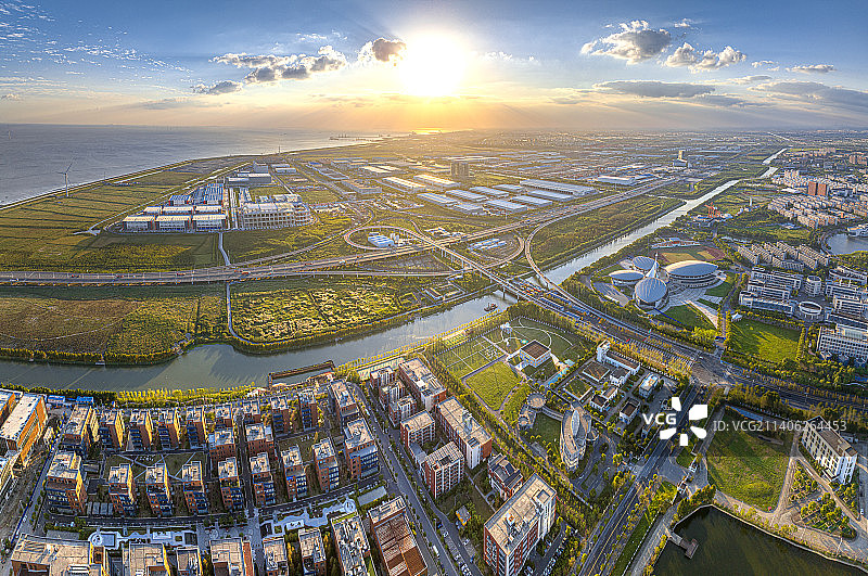 沪芦高速海港大道立交桥 临港物流产业园 洋山保税区陆域 自贸区 苜蓿叶 高速公路匝道图片素材