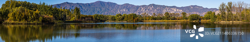 翠湖国家城市湿地公园西山全景图片素材