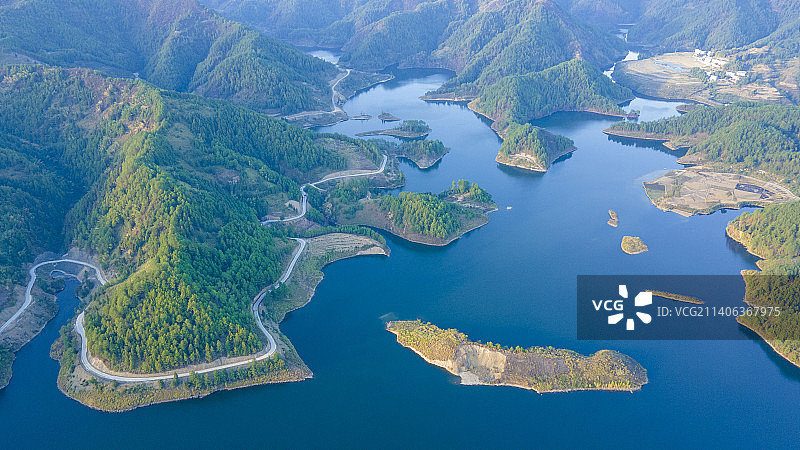 贵州岑巩：下溪水库碧波涟漪图片素材