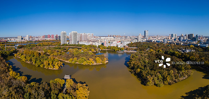 黑龙江省齐齐哈尔市龙沙公园全景接片图片素材