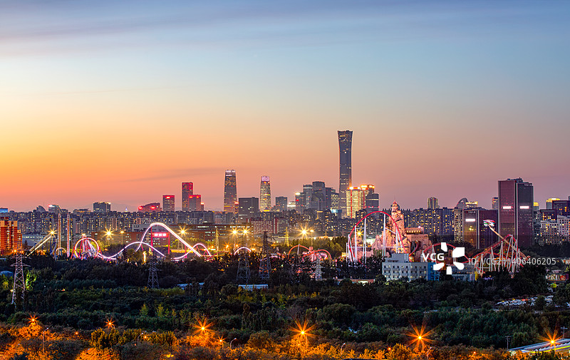 璀璨的北京欢乐谷夜景图片素材