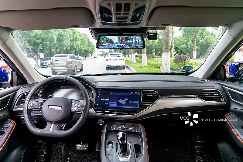 汽车驾驶室豪华内饰图片素材