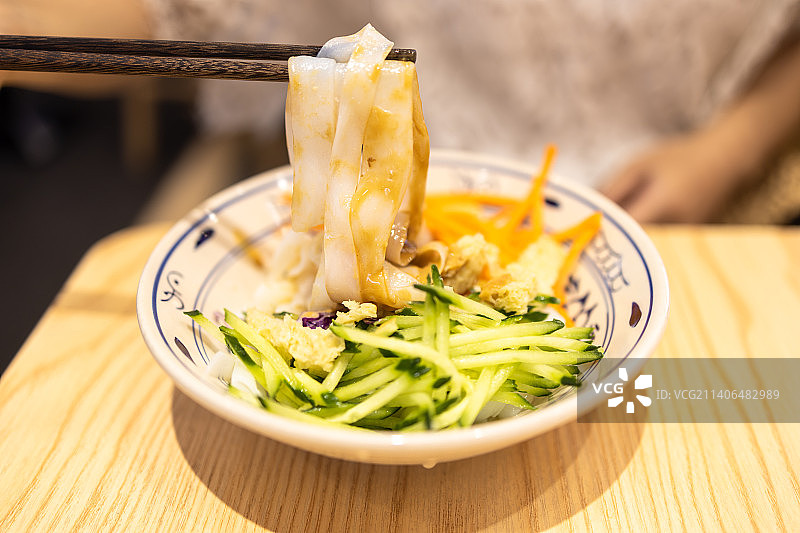 陕西著名小吃凉皮图片素材