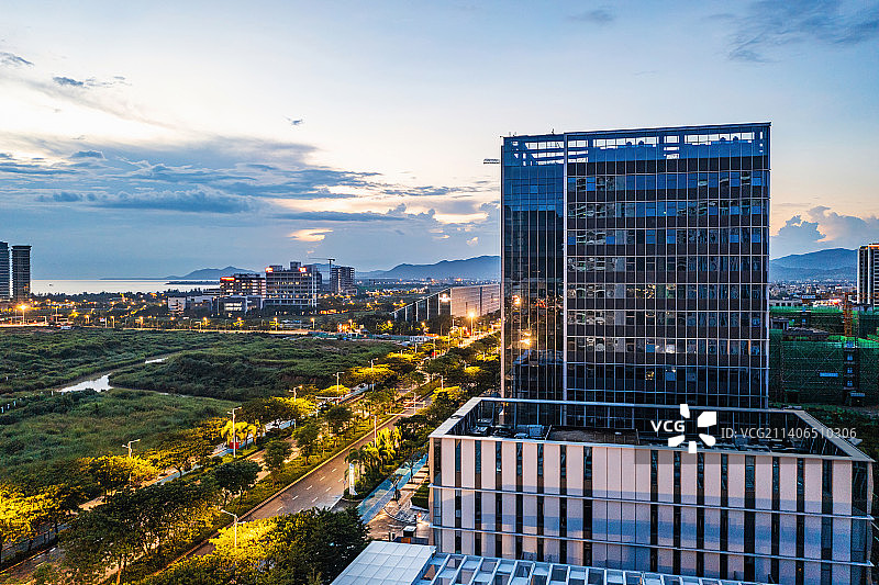 海南省三亚市崖州区崖州湾科技城写字楼黄昏风光图片素材