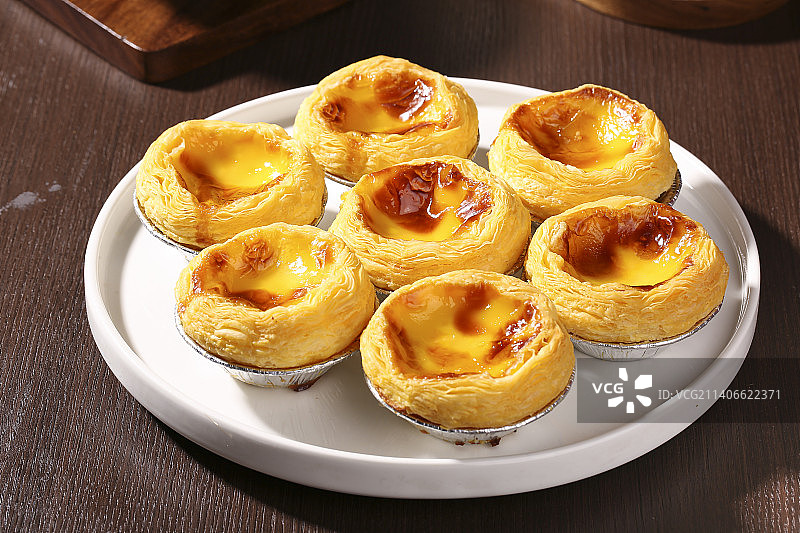 深底上的蛋挞图片素材