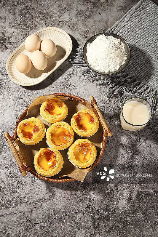 深底上的蛋挞图片素材