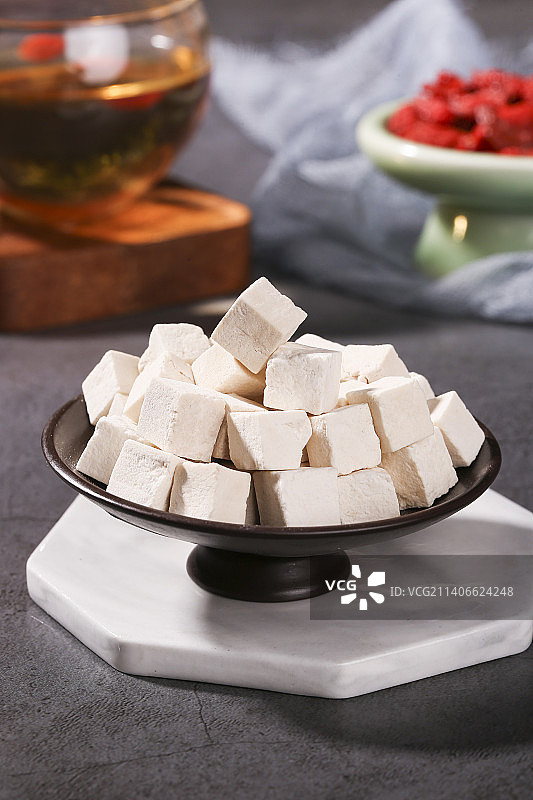 深底上的茯苓图片素材